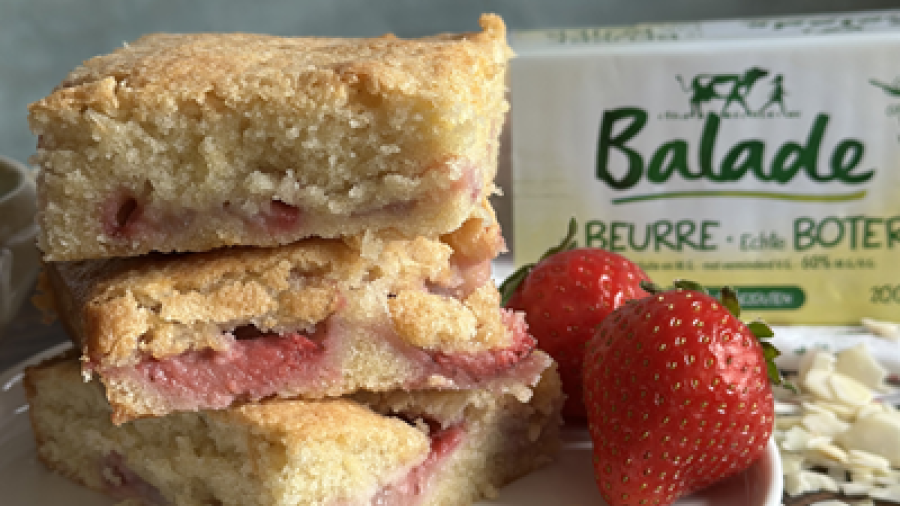 Cake met aardbeien door @margaux_debiolley